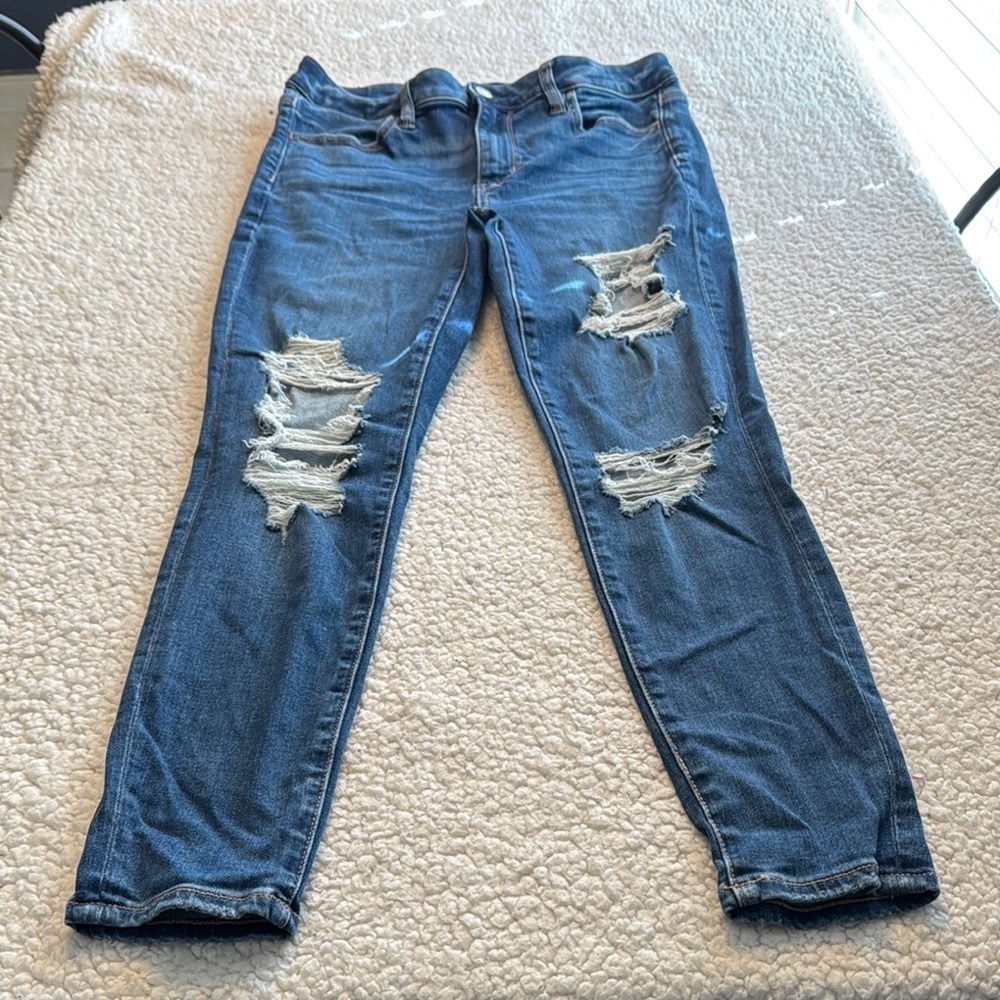 American Eagle Outfitters Distressed High Rise Jeggings